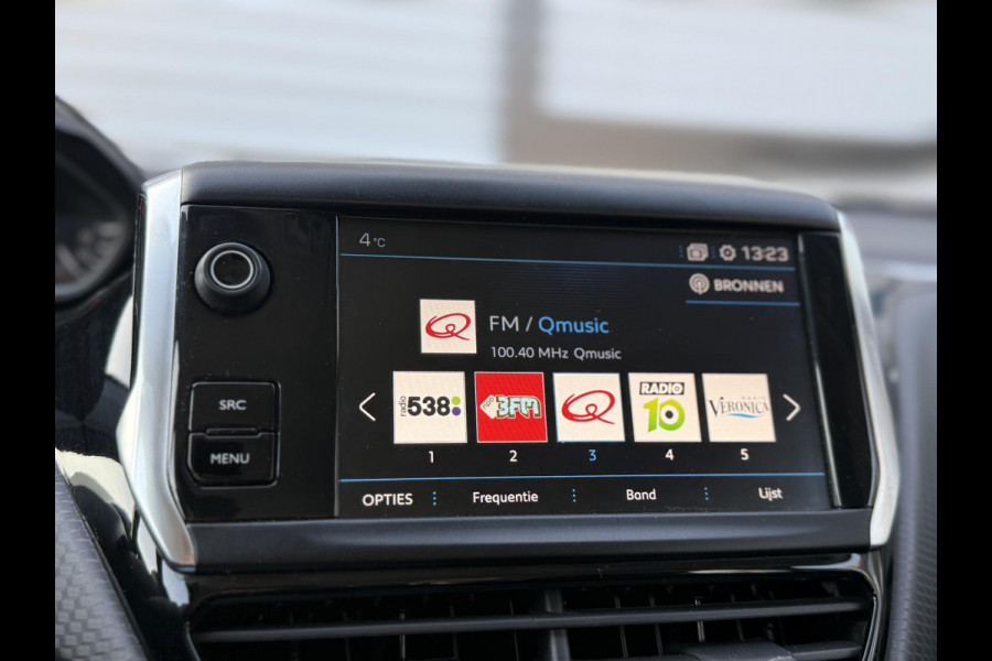 Peugeot 208 1.2 PureTech Blue Lease Executive Navi,Clima,Apple Carplay,Cruise,PDC,N.A.P,APK tot 01-2027