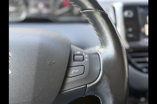 Peugeot 208 1.2 PureTech Blue Lease Executive Navi,Clima,Apple Carplay,Cruise,PDC,N.A.P,APK tot 01-2027