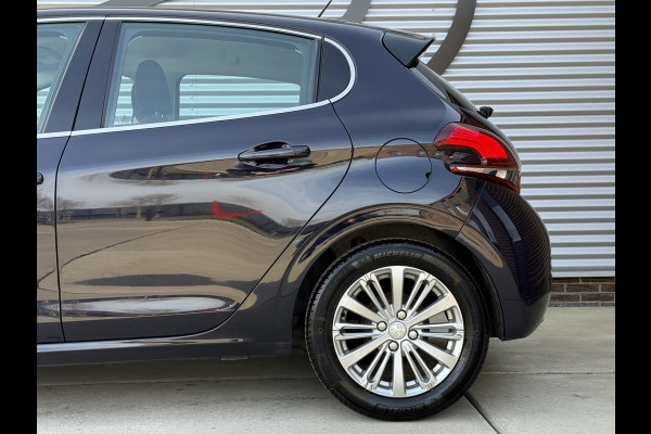 Peugeot 208 1.2 PureTech Blue Lease Executive Navi,Clima,Apple Carplay,Cruise,PDC,N.A.P,APK tot 01-2027