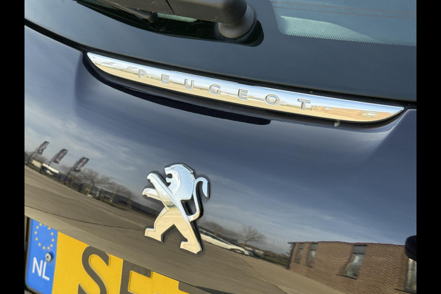 Peugeot 208 1.2 PureTech Blue Lease Executive Navi,Clima,Apple Carplay,Cruise,PDC,N.A.P,APK tot 01-2027