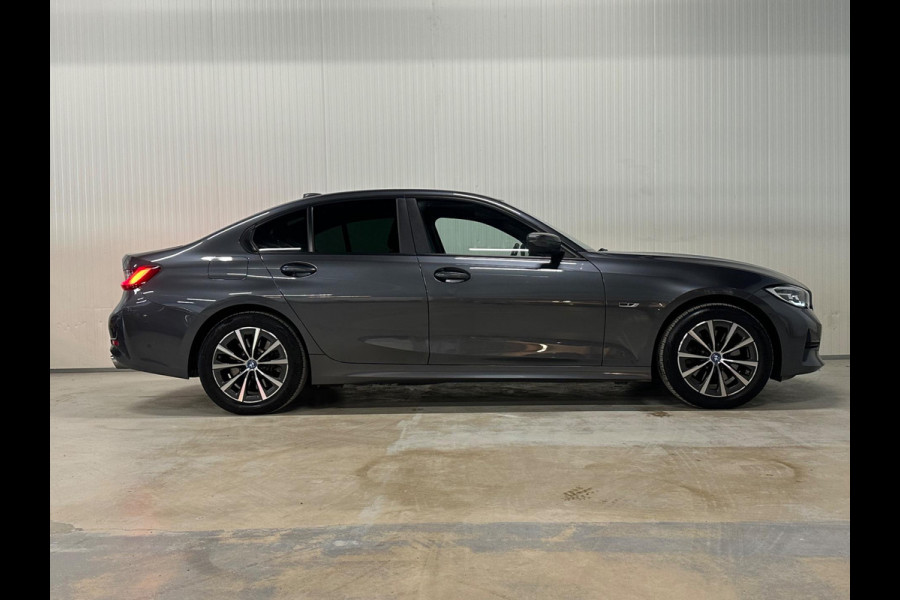 BMW 3-serie 320e Business Edition Plus | SHADOW LINE | TREKHAAK | LED | CAMERA | PLUG IN HYBRIDE