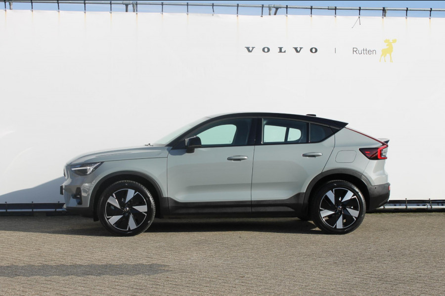 Volvo EC40 Twin Motor Ultra Black Edition 82 kWh Adaptive Cruise control / Blis / 360 graden rondom zichtcamera / Semi elektrisch wegklapbare trekhaak