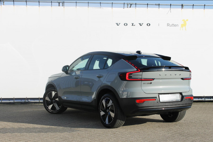 Volvo EC40 Twin Motor Ultra Black Edition 82 kWh Adaptive Cruise control / Blis / 360 graden rondom zichtcamera / Semi elektrisch wegklapbare trekhaak