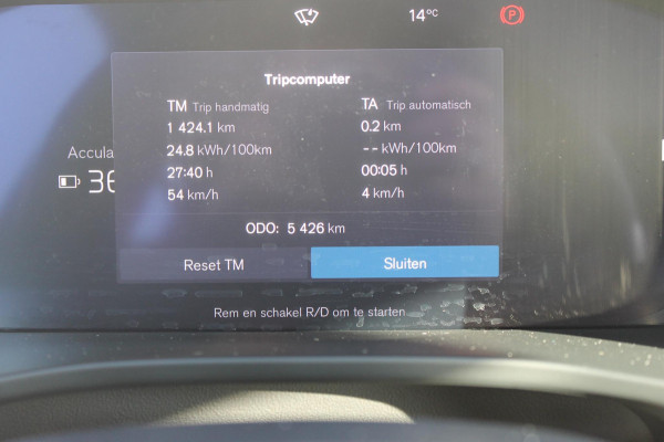 Volvo EC40 Twin Motor Ultra Black Edition 82 kWh Adaptive Cruise control / Blis / 360 graden rondom zichtcamera / Semi elektrisch wegklapbare trekhaak