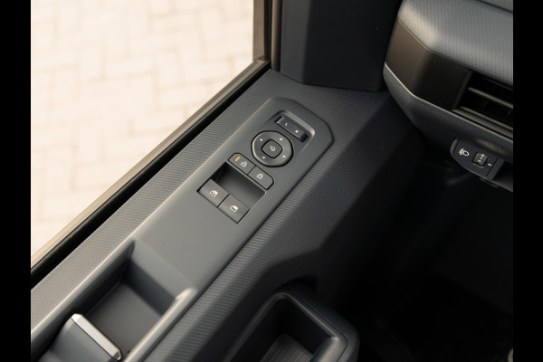 Kia PV5 L2H1 Elite 71.2 kWh | 360 Graden camera | parkeersensoren rondom | Stoelverwarming |