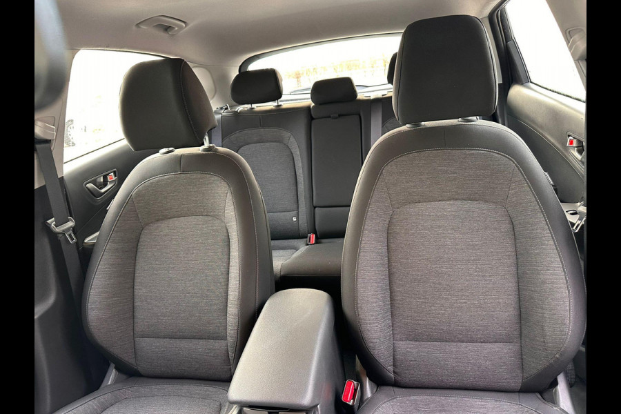 Hyundai Kona EV Comfort 64 kWh | SOH: 96,4% | 3 Fase |Warmtepomp | Navi | Adaptive CC | Climate |