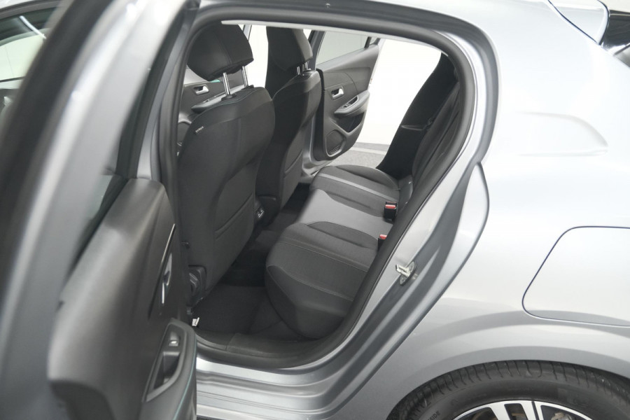 Peugeot 208 PureTech 100 Allure Pack | Camera | Apple Carplay | Parkeersensoren | Navigatie