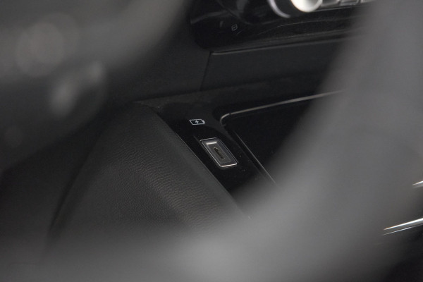 Peugeot 208 PureTech 100 Allure Pack | Camera | Apple Carplay | Parkeersensoren | Navigatie