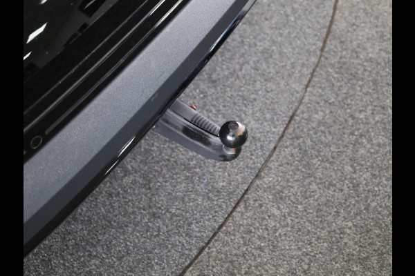 Audi e-tron 50 quattro edition 71 kWh 313 pk | SoH 99% | Navigatie | Trekhaak (afneembaar) | Parkeersensoren | Luchtvering |