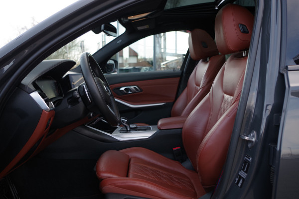 BMW 3 Serie Touring 330i 259 PK High Executive M-Sport Edition, Panoramadak, Trekhaak, Individual, Head-Up