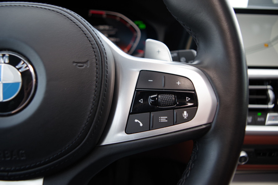 BMW 3 Serie Touring 330i 259 PK High Executive M-Sport Edition, Panoramadak, Trekhaak, Individual, Head-Up