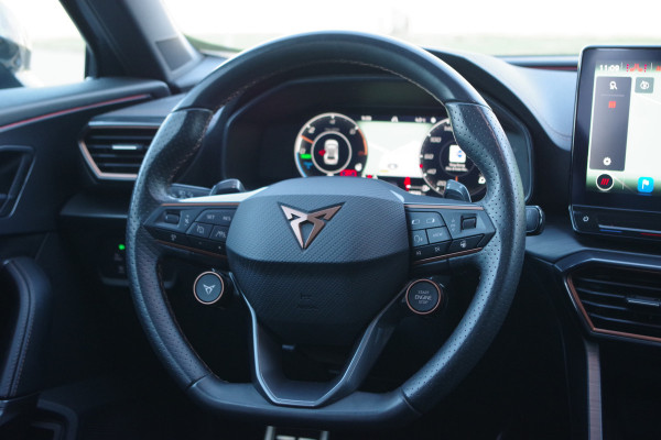 CUPRA Formentor 1.4 e-Hybrid 245 PK VZ Performance PHEV, Panoramadak, Keyless, Stuur-Startknop, Winterpakket, Memory