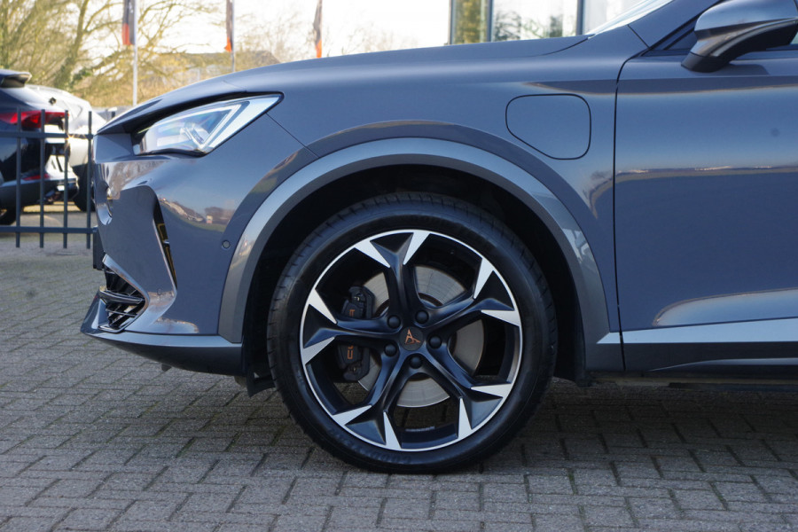 CUPRA Formentor 1.4 e-Hybrid 245 PK VZ Performance PHEV, Panoramadak, Keyless, Stuur-Startknop, Winterpakket, Memory