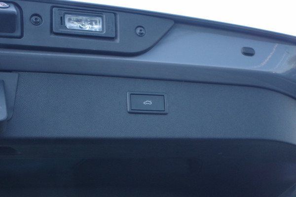 CUPRA Formentor 1.4 e-Hybrid 245 PK VZ Performance PHEV, Panoramadak, Keyless, Stuur-Startknop, Winterpakket, Memory