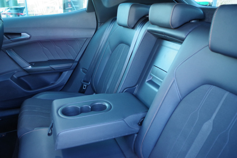 CUPRA Formentor 1.4 e-Hybrid 245 PK VZ Performance PHEV, Panoramadak, Keyless, Stuur-Startknop, Winterpakket, Memory