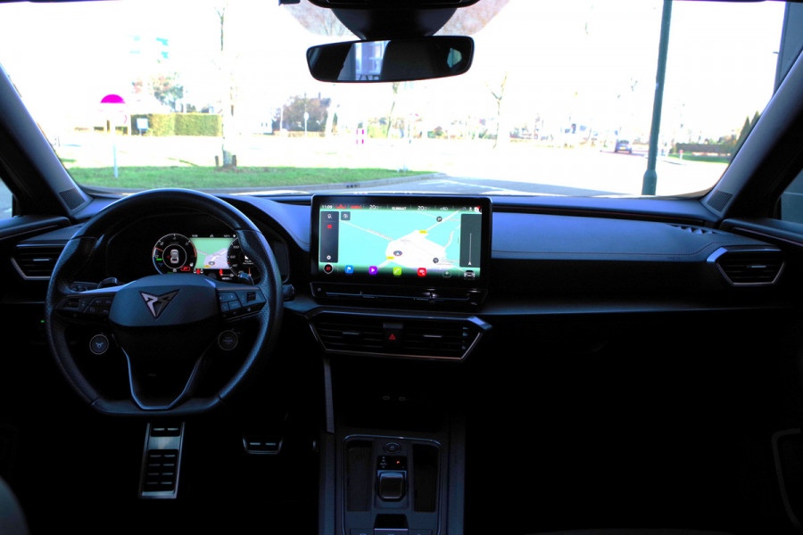 CUPRA Formentor 1.4 e-Hybrid 245 PK VZ Performance PHEV, Panoramadak, Keyless, Stuur-Startknop, Winterpakket, Memory