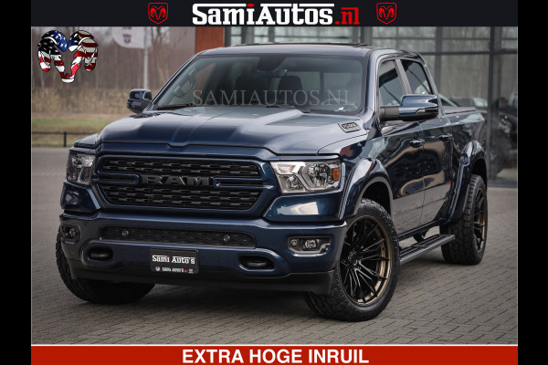Dodge Ram SPORT | 5.7 V8 4x4 HEMI | PANORAMA DAK | GROOTSCHEM 12 INCH | LPG | Patriot Blue CREW CAB | DUBBELE CABINE | 5 PERSOONS | DC | VOORRAAD NR 2557 - 3328
