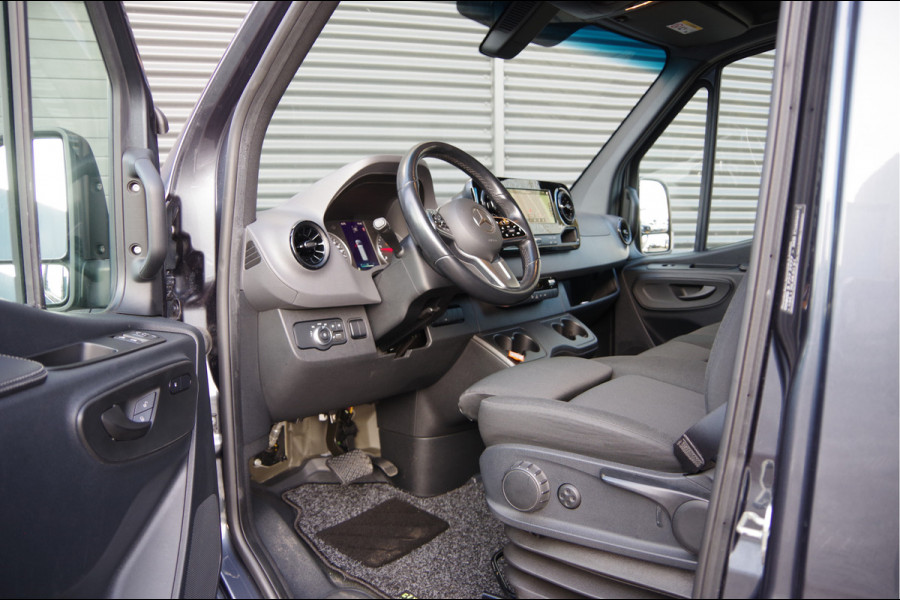 Mercedes-Benz Sprinter 319 3.0 CDI V6 L2H2 AUT. LED, LUCHTVERING, MBUX 10'', 360 CAMERA, STOELVERWARMING, CRUISE, CLIMA, PARKEERSENSOREN