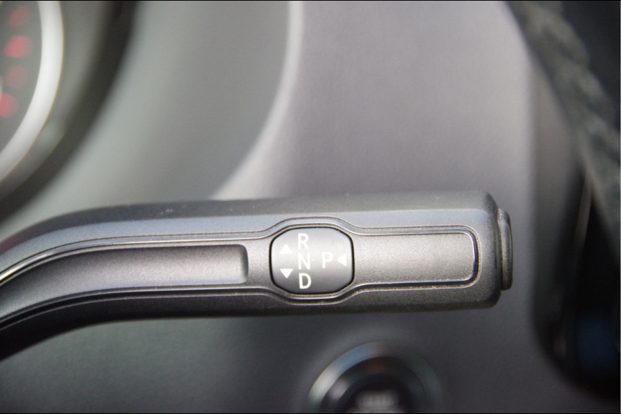 Mercedes-Benz Sprinter 319 3.0 CDI V6 L2H2 AUT. LED, LUCHTVERING, MBUX 10'', 360 CAMERA, STOELVERWARMING, CRUISE, CLIMA, PARKEERSENSOREN