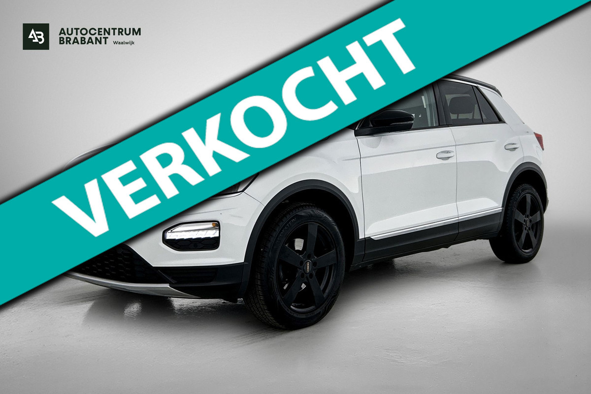 Volkswagen T-Roc 1.5 TSI Sport(Goed OnderH, Navi, StoelV, Camera, PDC V+A, Addapt Cruise, Etc)
