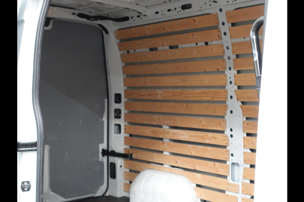 Renault Master T33 2.3 dCi 135PK L2H2 Work Edition Airco Cruise Camera Navi Parkeersensoren Trekhaak