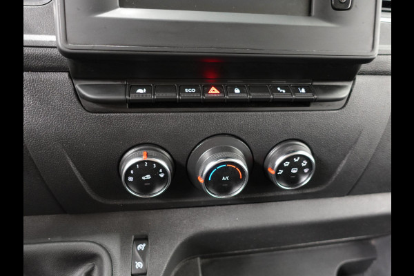 Renault Master T33 2.3 dCi 135PK L2H2 Work Edition Airco Cruise Camera Navi Parkeersensoren Trekhaak