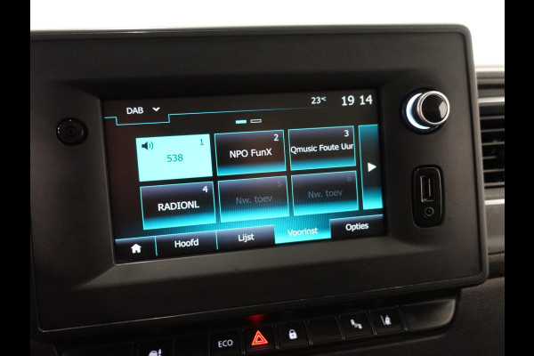 Renault Master T33 2.3 dCi 135PK L2H2 Work Edition Airco Cruise Camera Navi Parkeersensoren Trekhaak