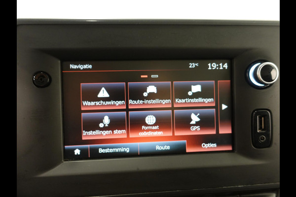 Renault Master T33 2.3 dCi 135PK L2H2 Work Edition Airco Cruise Camera Navi Parkeersensoren Trekhaak