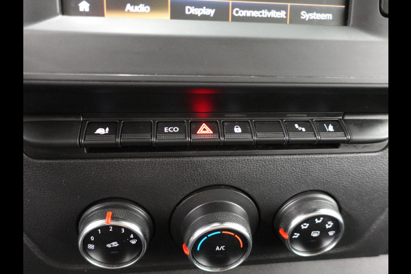 Renault Master T33 2.3 dCi 135PK L2H2 Work Edition Airco Cruise Camera Navi Parkeersensoren Trekhaak