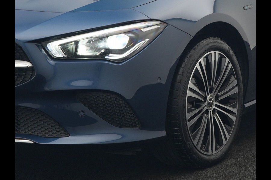 Mercedes-Benz CLA-Klasse Shooting Brake 250 e Progressive Plug In Hybrid 218pk Dealer O.H. PHEV | Adaptive Cruise | 360 Camera | Lederen Sportstoelen Massage & Memory | Widescreen Navi | Sfeerverlichting | Stoelen & Stuur Verwarmd | Apple Carplay | Navigatie | DAB |