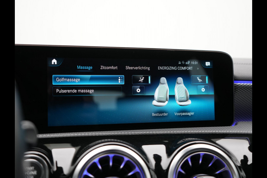 Mercedes-Benz CLA-Klasse Shooting Brake 250 e Progressive Plug In Hybrid 218pk Dealer O.H. PHEV | Adaptive Cruise | 360 Camera | Lederen Sportstoelen Massage & Memory | Widescreen Navi | Sfeerverlichting | Stoelen & Stuur Verwarmd | Apple Carplay | Navigatie | DAB |
