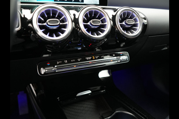 Mercedes-Benz CLA-Klasse Shooting Brake 250 e Progressive Plug In Hybrid 218pk Dealer O.H. PHEV | Adaptive Cruise | 360 Camera | Lederen Sportstoelen Massage & Memory | Widescreen Navi | Sfeerverlichting | Stoelen & Stuur Verwarmd | Apple Carplay | Navigatie | DAB |