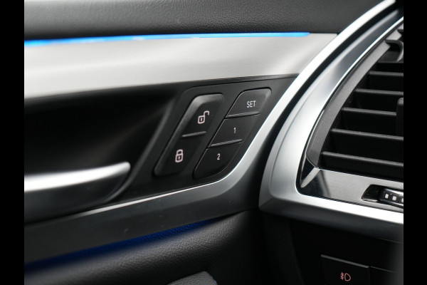 BMW X3 xDrive30e M Sport Plug In Hybrid 293pk Dealer O.H PHEV | Trekhaak Af Fabriek | Panodak | Adaptive Cruise | 360 Camera | Head Up | Sportstoelen Memory & Verwarmd | Harman & Kardon | Keyless | Apple Carplay | Virtual | Navigatie | DAB |