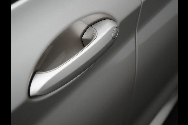 BMW X3 xDrive30e M Sport Plug In Hybrid 293pk Dealer O.H PHEV | Trekhaak Af Fabriek | Panodak | Adaptive Cruise | 360 Camera | Head Up | Sportstoelen Memory & Verwarmd | Harman & Kardon | Keyless | Apple Carplay | Virtual | Navigatie | DAB |