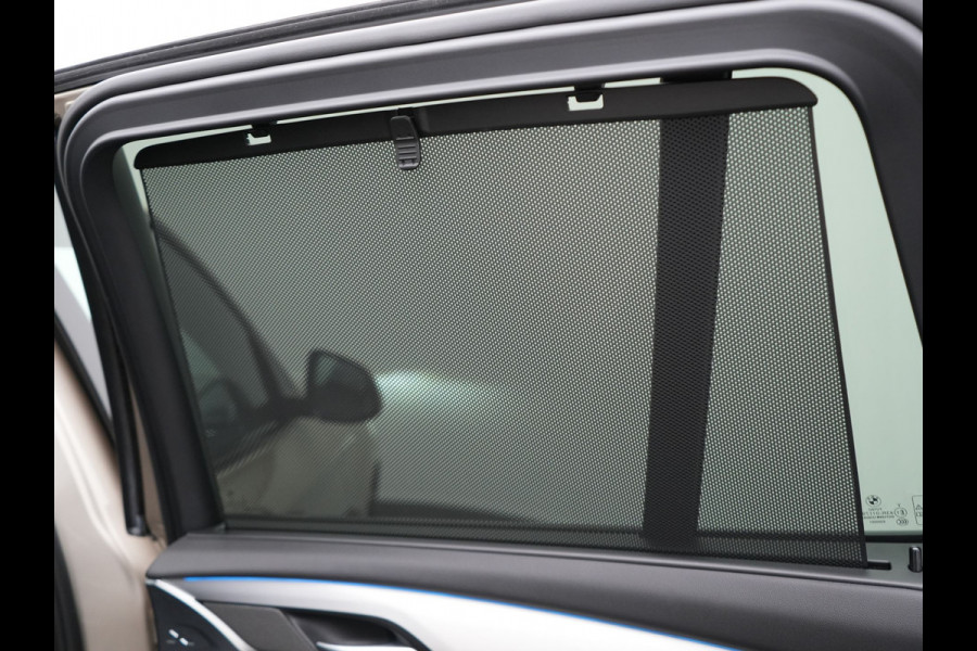 BMW X3 xDrive30e M Sport Plug In Hybrid 293pk Dealer O.H PHEV | Trekhaak Af Fabriek | Panodak | Adaptive Cruise | 360 Camera | Head Up | Sportstoelen Memory & Verwarmd | Harman & Kardon | Keyless | Apple Carplay | Virtual | Navigatie | DAB |