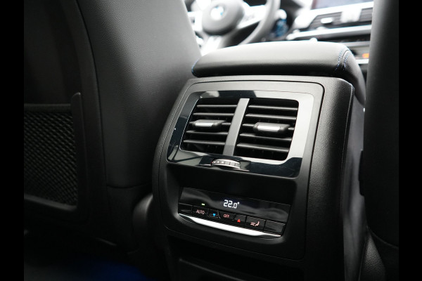 BMW X3 xDrive30e M Sport Plug In Hybrid 293pk Dealer O.H PHEV | Trekhaak Af Fabriek | Panodak | Adaptive Cruise | 360 Camera | Head Up | Sportstoelen Memory & Verwarmd | Harman & Kardon | Keyless | Apple Carplay | Virtual | Navigatie | DAB |