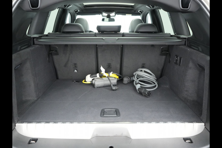 BMW X3 xDrive30e M Sport Plug In Hybrid 293pk Dealer O.H PHEV | Trekhaak Af Fabriek | Panodak | Adaptive Cruise | 360 Camera | Head Up | Sportstoelen Memory & Verwarmd | Harman & Kardon | Keyless | Apple Carplay | Virtual | Navigatie | DAB |