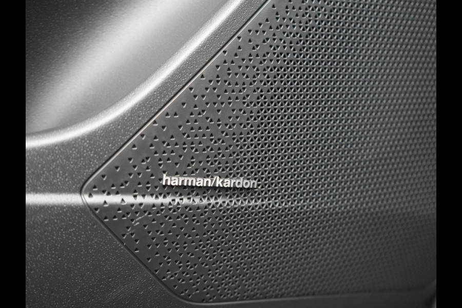 Kia Niro 1.6 GDi ExecutiveLine Plug In Hybrid 182pk Dealer O.H. PHEV | Adaptive Cruise | Head Up | Camera | Harman & Kardon | Lederen Sportstoelen Memory & Ventilatie | Stoelen & Stuur Verwarmd | Apple Carplay | Keyless | Blis | Sfeerverlichting |