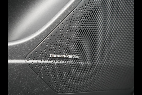 Kia Niro 1.6 GDi ExecutiveLine Plug In Hybrid 182pk Dealer O.H. PHEV | Adaptive Cruise | Head Up | Camera | Harman & Kardon | Lederen Sportstoelen Memory & Ventilatie | Stoelen & Stuur Verwarmd | Apple Carplay | Keyless | Blis | Sfeerverlichting |