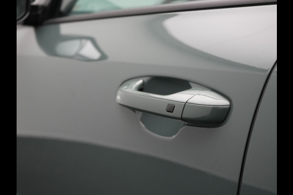 Kia Niro 1.6 GDi ExecutiveLine Plug In Hybrid 182pk Dealer O.H. PHEV | Adaptive Cruise | Head Up | Camera | Harman & Kardon | Lederen Sportstoelen Memory & Ventilatie | Stoelen & Stuur Verwarmd | Apple Carplay | Keyless | Blis | Sfeerverlichting |