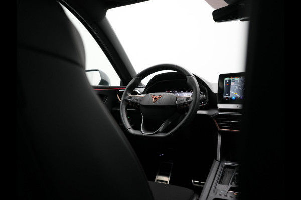 CUPRA Leon 1.4 e-Hybrid VZ Plug In Hybrid 245pk Dealer O.H PHEV | Adaptive Cruise | Camera | Keyless | Sportstoelen Verwarmd | Apple Carplay | Sfeerverlichting | Virtual | Navigatie | DAB+ | 19"L.M |