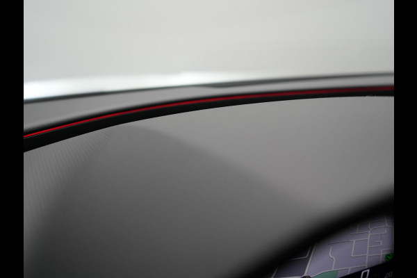 CUPRA Leon 1.4 e-Hybrid VZ Plug In Hybrid 245pk Dealer O.H PHEV | Adaptive Cruise | Camera | Keyless | Sportstoelen Verwarmd | Apple Carplay | Sfeerverlichting | Virtual | Navigatie | DAB+ | 19"L.M |