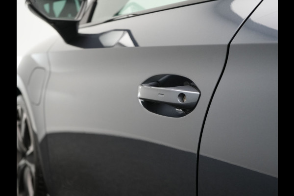 CUPRA Leon 1.4 e-Hybrid VZ Plug In Hybrid 245pk Dealer O.H PHEV | Adaptive Cruise | Camera | Keyless | Sportstoelen Verwarmd | Apple Carplay | Sfeerverlichting | Virtual | Navigatie | DAB+ | 19"L.M |