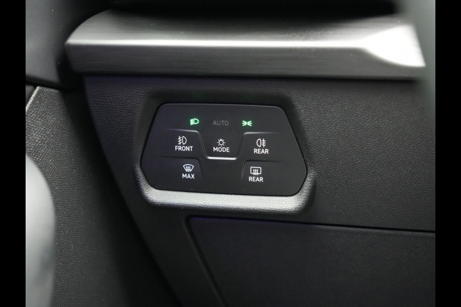 CUPRA Leon 1.4 e-Hybrid VZ Plug In Hybrid 245pk Dealer O.H PHEV | Adaptive Cruise | Camera | Keyless | Sportstoelen Verwarmd | Apple Carplay | Sfeerverlichting | Virtual | Navigatie | DAB+ | 19"L.M |