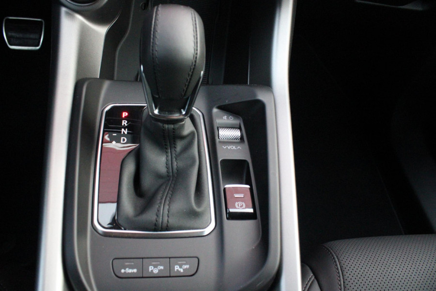 Alfa Romeo Tonale PHEV 280PK VELOCE | HARMAN/KARDON PREMIUM AUDIO | PREMIUM PACK: LEDEREN BEKLEDING/GEVENTILEERDE VOORSTOELEN/4-VOUDIG ELEKTRISCH VERSTELBARE LENDESTEUN VOORSTOELEN | WINTERPACK: STOEL/STUUR VERWARMING | STOEL VENTILATIE | TECHNOLOGY PACK: PARKEERWAARSCHUWING VOOR EN ACHTER/360° CAMERA/AUTOMATISCH INPARKEREN/ AUTONOMOUS DRIVING LEVEL 2: ADAPTIVE CRUISE CONTROL/LANE CENTERING ASSIST/TRAFFIC JAM ASSIST DODEHOEK DETECTIE AUTOMATISCH DIMMENDE BUITENSPIEGELS | DRAADLOZE TELEFOONLADER | FULL LED MATRIX KOPLAMPEN | DUAL STAGE VALVE: ACTIEVE DEMPING | KEYLESS ENTRY/START | 20" L