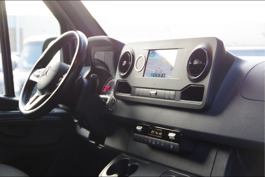 Mercedes-Benz Sprinter 317 1.9 CDI L2H2 AUT. LED, 3.5T TREKHAAK, ADAPT. CRUISE, STANDKACHEL, CAMERA, NAVI, CLIMA, PARKEERSENSOREN