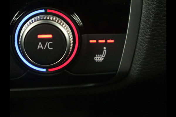 Audi A3 30 TFSI Advance Sport | Stoelverwarming | Virtual Cockpit | Carplay | Half leder | Navigatie | Full LED | Parkeerhulp | Bluetooth | Climate control | Cruise control