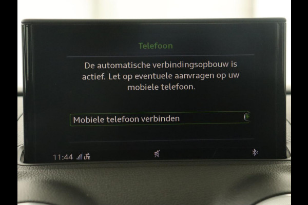 Audi A3 30 TFSI Advance Sport | Stoelverwarming | Virtual Cockpit | Carplay | Half leder | Navigatie | Full LED | Parkeerhulp | Bluetooth | Climate control | Cruise control