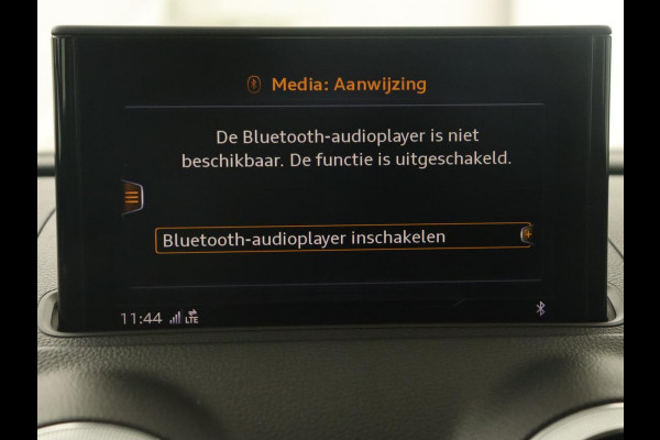 Audi A3 30 TFSI Advance Sport | Stoelverwarming | Virtual Cockpit | Carplay | Half leder | Navigatie | Full LED | Parkeerhulp | Bluetooth | Climate control | Cruise control