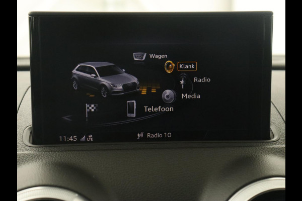 Audi A3 30 TFSI Advance Sport | Stoelverwarming | Virtual Cockpit | Carplay | Half leder | Navigatie | Full LED | Parkeerhulp | Bluetooth | Climate control | Cruise control